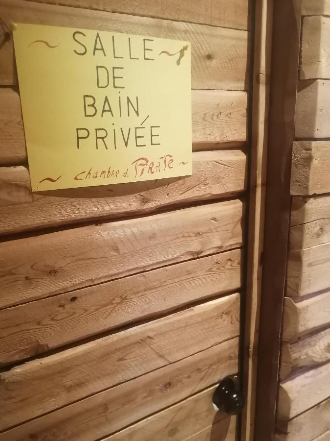 리바이스 L'Oasis Du Pirate B&B 외부 사진