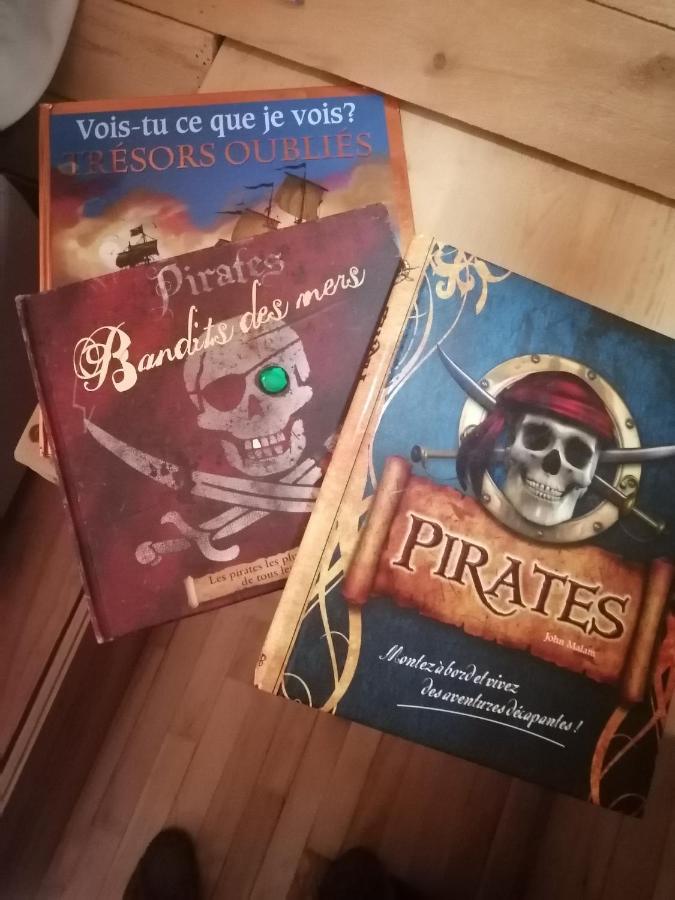 리바이스 L'Oasis Du Pirate B&B 외부 사진
