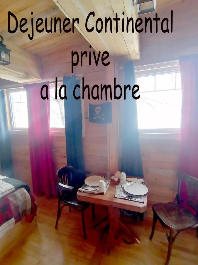 리바이스 L'Oasis Du Pirate B&B 외부 사진